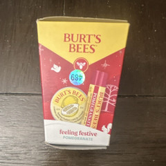 Burt&rsquo;s Bees Feeling Festive Pomegranate Lip Balm & Cuticle Cream Set