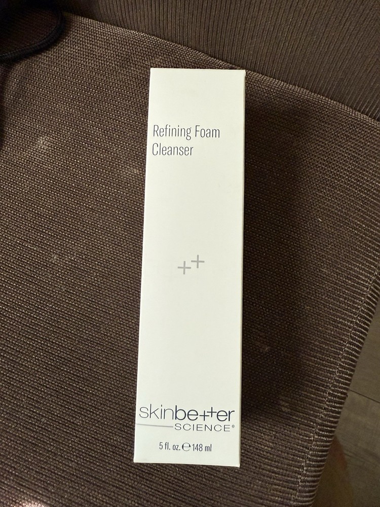 SKINBETTER Refining Foam Cleanser 5 oz 148 ML BRAND NIB Fresh