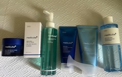 Medicube Zero Pore Bundle-toner, Cleaners,serum,day Cream, Mud Mask And Tool