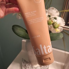 NEW Saltair Nourishing Body Lotion Santal Bloom 10 Fl oz SEALED Coconut Oil