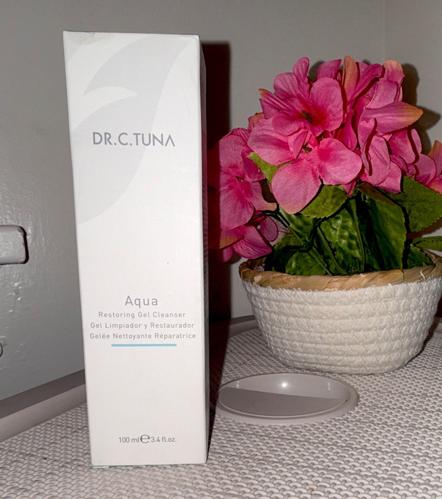 Dr. C. Tuna Aqua Restoring Gel Cleanser 3.4 fl oz / 100 mL Facial Cleanser