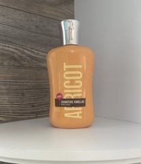 Bath & Body Works Signature Vanillas Apricot Body Lotion 8 fl oz Discontinued