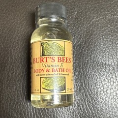 Burts Bees Vitamin E Bath & Body Oil with Sweet Almond Oil Lemon 1 oz sample