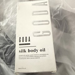 GODA Silk Hydrating Body Oil Moisturizer w/ Jojoba Vitamin E Almond 1.7 oz