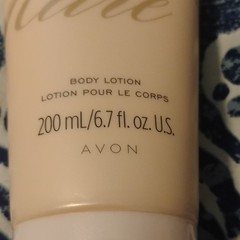 Avon Rare Pearls Hydrating Scented Body Lotion 6.7 fl oz Magnolia Rosewood