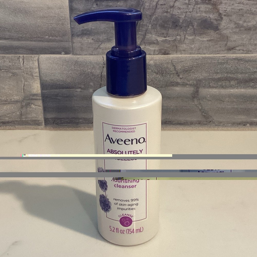 Aveeno Absolutely Ageless Nourishing Cleanser ~ 5.2 FL OZ ~ FAST SHIPPING ~ NEW