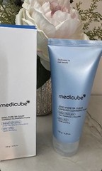 medicube Zero Pore SA Cleanser Foam, AHA/PHA, Water/Glycerin, 4.23 oz+ Brush