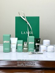LA MER – Cleanser, Toner, Eye Treatment & Moisturizer – Skincare Travel Set