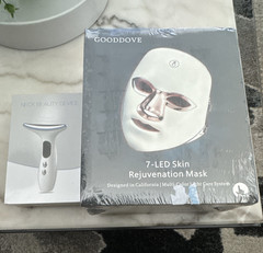 GOODDOVE 7-LED Multi-Color Face LED Light Therapy Mask, White &Neck BeautyDevice