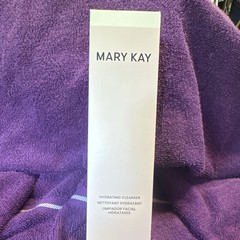 Mary Kay Hydrating Cleanser Normal To Dry Skin 4.5 FL Oz NEW IN BOX