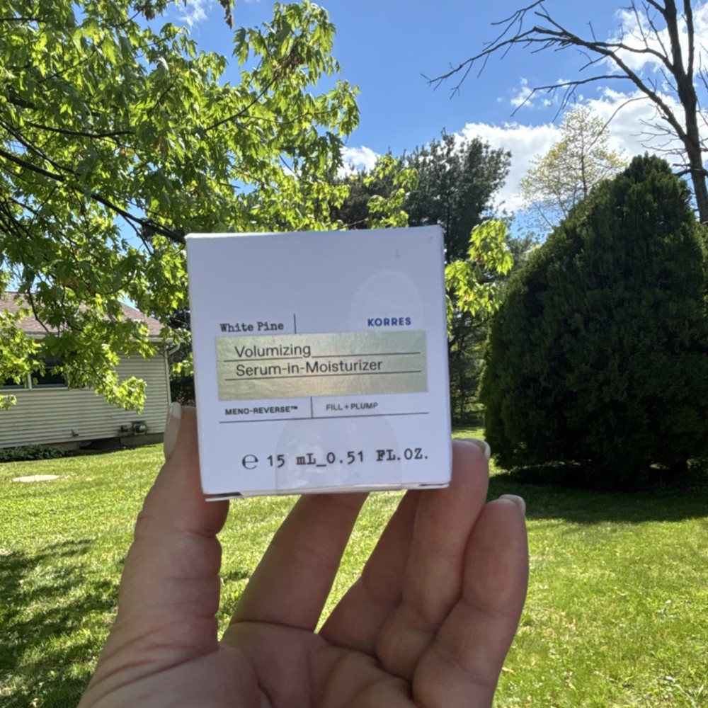KORRES White Pine Serum-in-Moisturizer Volumizing Fill + Plump 15 mL/0.51