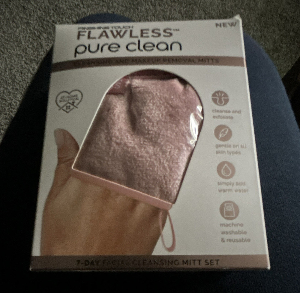 Finishing Touch Flawless Pure Clean Facial Cleansing Mitts Reusable Pink