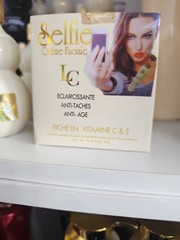 X 1 Selfie Facial Cream Vit. C & E, Anti Sunburn & More Exp. 2027