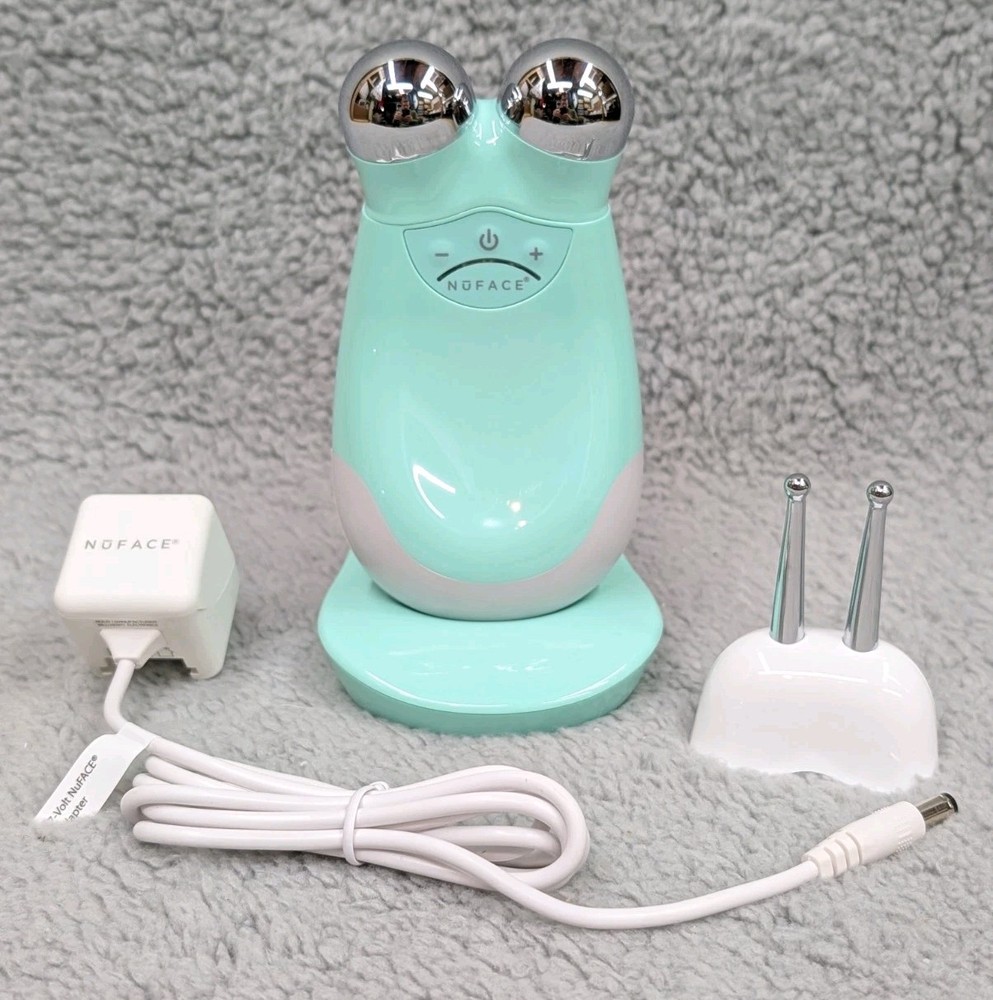 NuFACE Trinity Microcurrent Toning Device Green Mojito with Eye & Lip Accessory