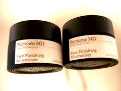 Perricone MD Face Finishing Moisturizer Set 15ml 0.5 fl oz X2 PACK** + 2 free g