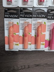 Lot of 15 Revlon Kiss Balm SPF 20 Cherry Sugar Peach Strawberry Berry New