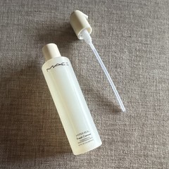 MAC Cosmetics Hyper Real Fresh Canvas Cleansing Oil 6.7 fl oz Makeup Remover