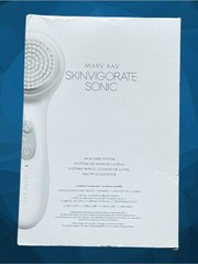 Mary Kay Skinvigorate Sonic™ Skin Care System with Cleansing white NIB