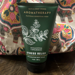 Bath & Body Works Aromatherapy Stress Relief Eucalyptus Spearmint Scrub 9 oz