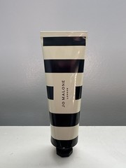 Jo Malone ENGLISH OAK & HAZELNUT Hand Cream – Size 1 Oz. / 30mL – NEW!