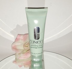 Clinique Exfoliating Scrub Face Cleanser Exfoliant for Oily Skin 100ml 3.4oz