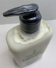 HEMPZ Age Defying Herbal Body Moisturizer Hydrate + Firm 17 fl oz. Sealed