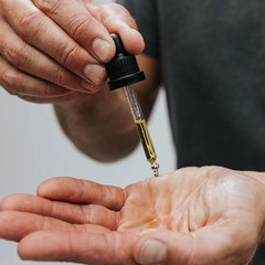 The Good Men&rsquo;s Organic Moisturizing Face Serum For Dry, Sensitiv