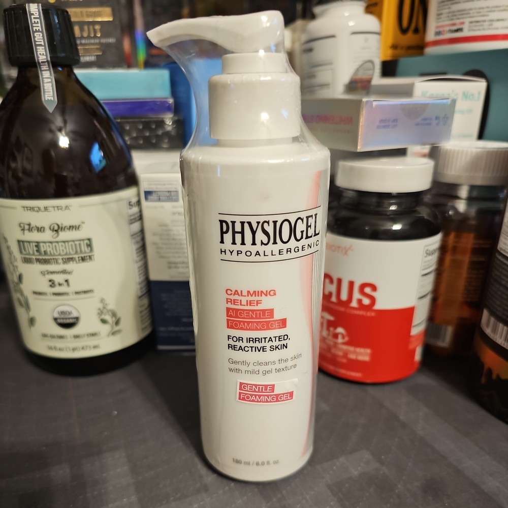 Physiogel Hypoallergenic Calming Relief Gentle Foaming Gel 180 ml – Brand New