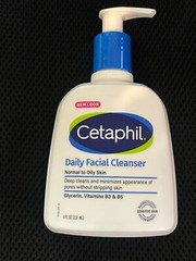Cetaphil Daily Facial Cleanser for Sensitive Combination to Oily Skin 8 oz
