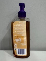 Clean & Clear Essentials Foaming Facial Cleanser OIL FREE Original Formula