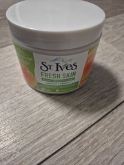 Pack Of (1) New St. Ives Fresh Skin Apricot Scrub 300ml/10.15 Fl.oz 6 Ounce