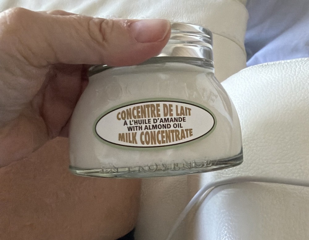 L&rsquo;Occitane – Almond Milk Concentrate w/ Almond Oil (200ml 6.9oz) Unopened Sealed