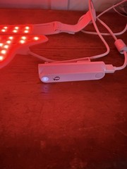 Qure Red Light Therapy Neck Décolletage LED Device Mask