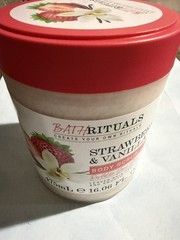 CREIGHTONS BATH RITUALS WHITE STRAWBERRY BODY SCRUB 16.06 OZ EXFOLIATOR