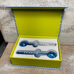 Benefit Cosmetics Depuff N&rsquo; Chill Ice Globe Facial Massager Blue White New