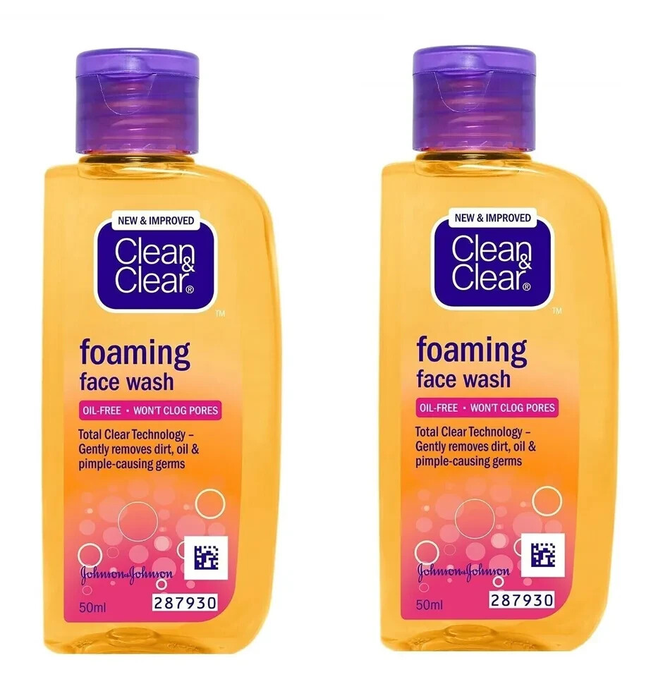 Clean & Clear Foaming Face Wash used for oily and pimple prone skin of 2 x 50ml
