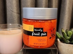 Got2b Spa Body Fruit Pie Tropical Fruit Mango Papaya Guava Body Scrub 16 Oz