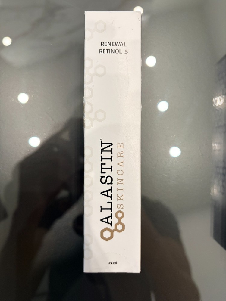 Alastin Skincare Renewal Retinol 0.5 1oz/29ml BRAND NEW IN BOX