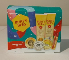 Burt&rsquo;s Bees Tips and Toes Skin Care Set Beeswax Hand/Foot Cream, Lip Balm