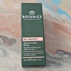 Botanics Vitamin C Face Serum – All Bright Glow Serum
