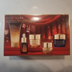 New! Estee Lauder 5-Pc Unveil Your Glow Skin Care Starter Set $149 Value