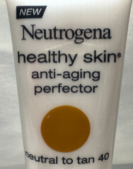 Neutrogena Healthy Skin Anti-Aging perfector, Neutral to Tan40, 1 fl. oz..
