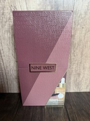 Nine West Runway Radiance 2PC Shimmer Body Oil & Body Brush Set Rose 3.89oz New