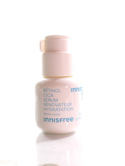 Innisfree – Retinol CICA moisture recovery Serum – 30 ml/1.01oz New No Box 07/27