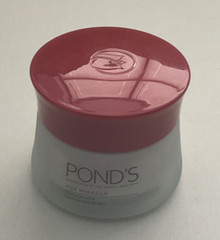 POND&rsquo;S Age Miracle Wrinkle Corrector Day Cream SPF 18 PA+ 50 Gram No Box