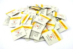 Lot of 60 Burt&rsquo;s Bees Truly Glowing Gel Cream Hydrate & Glow Complex, single pks