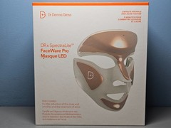 Dr Dennis Gross SpectraLite Faceware Pro LED Light Therapy Mask Kit – New