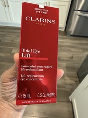 Clarins Total Eye Lift 15mL Lift-Replenishing Eye Concentrate Serum