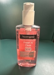 Neutrogena Fresh & Clear Oil-Free Facial Wash – Pink Grapefruit – 6.7oz(200ml).