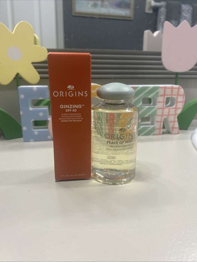 New Origins Ginzing SPF 40 Energy Boost Tinted Moisturizer 1.7 Relax Bath oil 5z